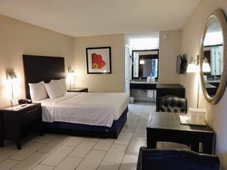  - Red Carpet Inn Fort Lauderdale Airport - I-95, Exit 25