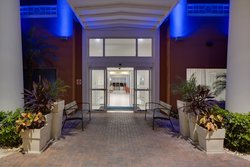  - Holiday Inn Express & Suites Fairgrounds Tampa - I-4, Exit 7