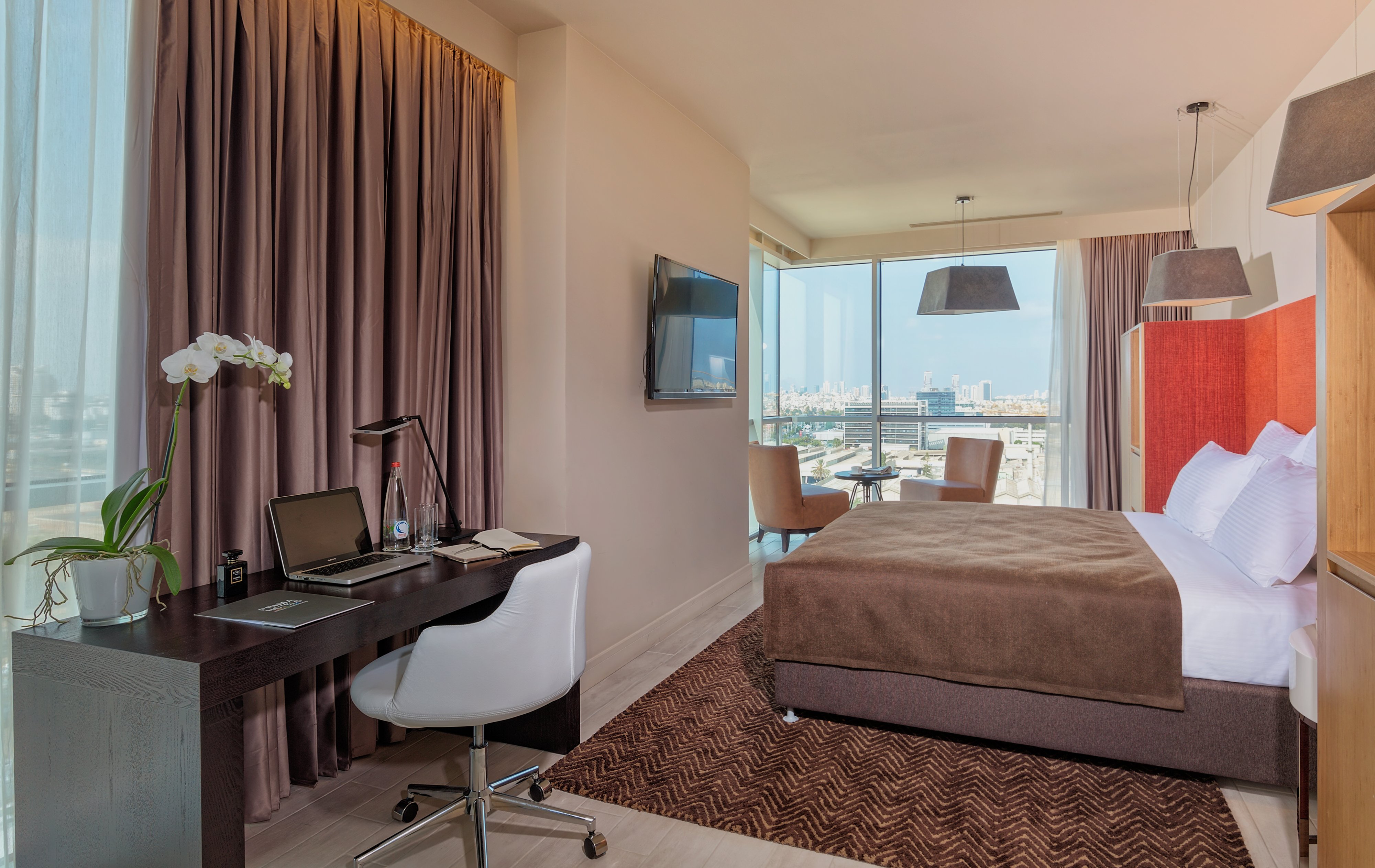 Prima Link Hotel-guestroom-Premium Room.jpg