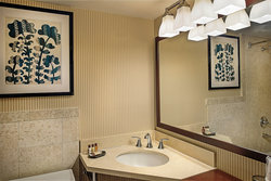  - Sheraton Westport Chalet Hotel Maryland Heights - I-270, Exit 16