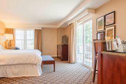  - Sheraton Hotel Petaluma - US 101, Exit 472