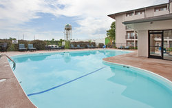  - Holiday Inn Express & Suites MO 76 Central Branson