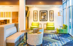  - Holiday Inn Express & Suites Russellville - I-40, Exit 81