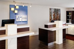  - Holiday Inn Express Simi Valley - CA 118, Exit 24