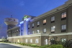  - Holiday Inn Express Village West Kansas City - I-435, Exit 14