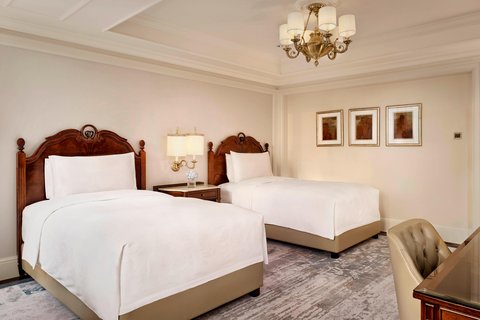 THE RITZ-CARLTON GUANGZHOU - Photo 10