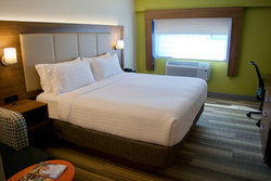  - Holiday Inn Express Airport Vancouver