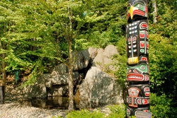  - Holiday Inn & Suites North Vancouver