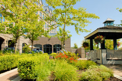  - Holiday Inn & Suites North Vancouver