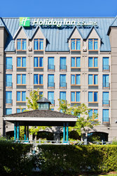  - Holiday Inn & Suites North Vancouver