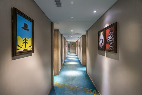 HOTEL INDIGO HARBOUR VIEW - Photo 16