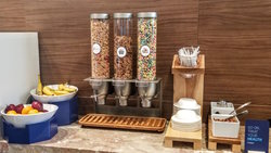  - Holiday Inn Express at Solana Beach - I-5, Exit 36