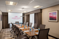  - Crowne Plaza Hotel Lake Oswego - I-5, Exit 292