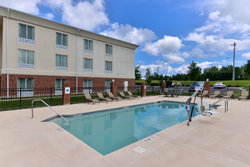  - Holiday Inn Express White House - I-65, Exit 108
