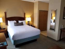  - Staybridge Suites Rogers - I-49, Exit 83