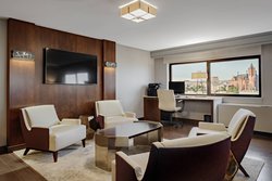  - Sheraton Hotel & Conference Center Syracuse - I-81, Exit 18