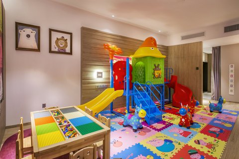 HOTEL INDIGO HARBOUR VIEW - Photo 88