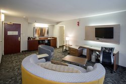  - Courtyard by Marriott Hotel Raynham