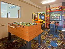  - Holiday Inn Express & Suites Antigo