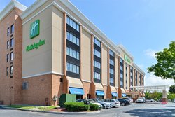  - Holiday Inn North New London - I-95, Exits 83 & 84S
