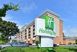  - Holiday Inn North New London - I-95, Exits 83 & 84S