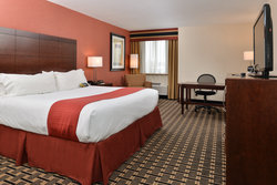  - Holiday Inn North New London - I-95, Exits 83 & 84S