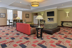  - Holiday Inn North New London - I-95, Exits 83 & 84S