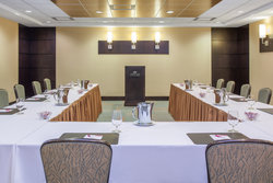  - Crowne Plaza Hotel Glen Ellyn