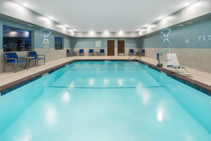 Holiday Inn Express & Suites West Plains, MO - See Discounts