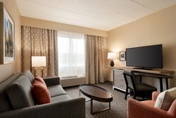  - Holiday Inn & Suites Council Bluffs - I-29, Exit 52