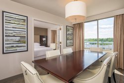  - Sheraton Suites Elk Grove Village - I-90, Exit 70