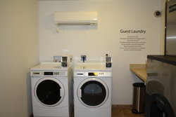  - Holiday Inn Express & Suites Southwest Sioux Falls - I-229, Exit 1C