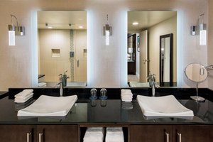 moines des west hotel sheraton