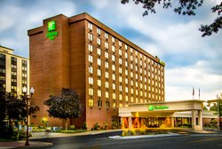  - Holiday Inn at Ballston Arlington - I-66, Exit 71