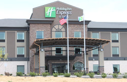  - Holiday Inn Express & Suites Glasgow