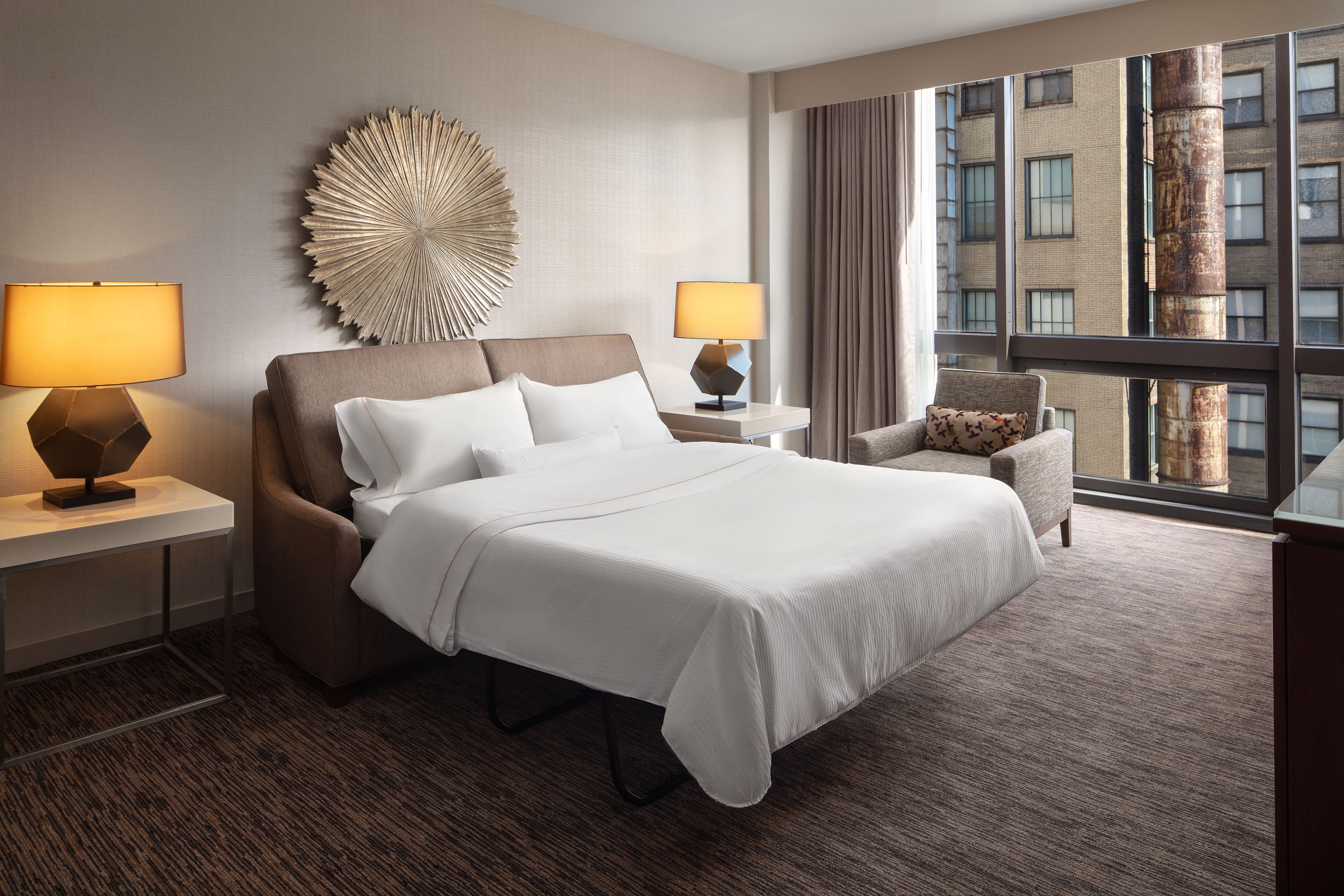 Riverfront Suite - Sofa Bed