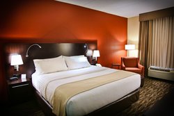  - Holiday Inn & Suites La Crosse
