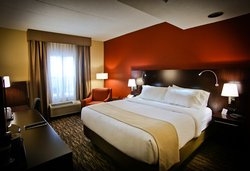 - Holiday Inn & Suites La Crosse