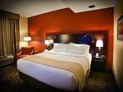  - Holiday Inn & Suites La Crosse