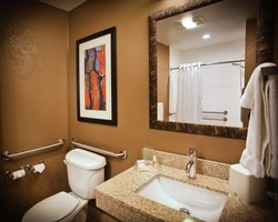  - Holiday Inn & Suites La Crosse