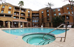  - Holiday Inn & Suites Chandler