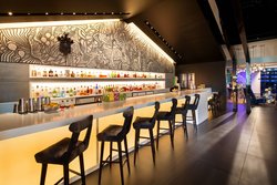  - W Hotel Bellevue - I-405, Exit 13A