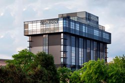  - Le Meridien Hotel Oakbook