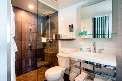  - W Hotel Lakeshore Chicago