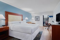  - Four Points by Sheraton Hotel Airport Richmond - I-64, Exit 195