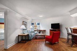  - Four Points by Sheraton Hotel Airport Richmond - I-64, Exit 195