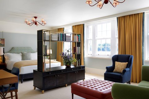UNIVERSITY ARMS HOTEL - Photo 17