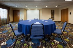 - Holiday Inn Express & Suites Antigo