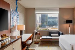  - Renaissance by Marriott Midtown Atlanta - I-75 & I-85, Exit 250