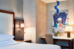  - Renaissance by Marriott Midtown Atlanta - I-75 & I-85, Exit 250